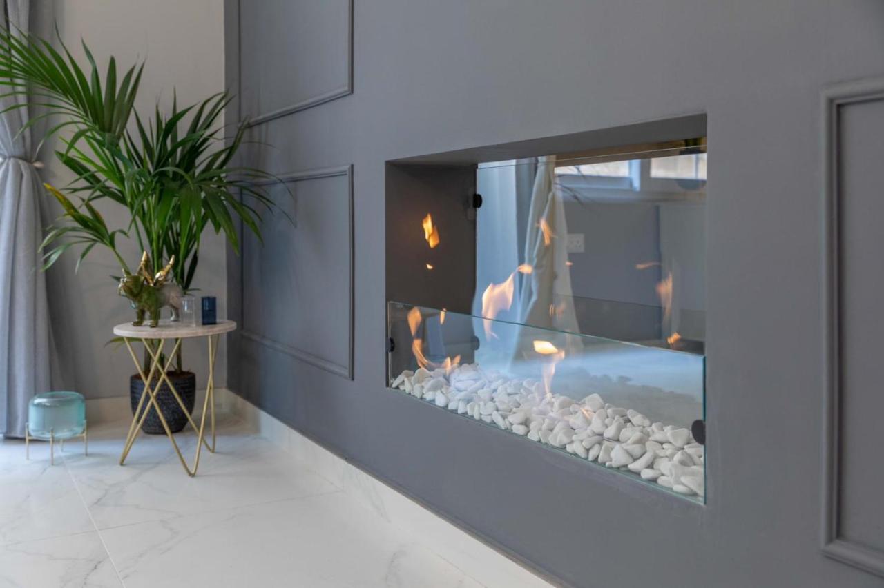 New & Unique Apartment - A 5 Minutes Ferry To Capital City Of Valletta 센글리아 외부 사진